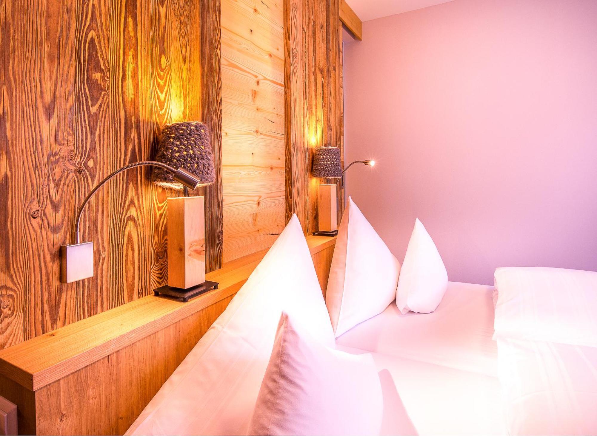 Hotel Steiner Superior โอเบอร์เทาเอิร์น ภายนอก รูปภาพ