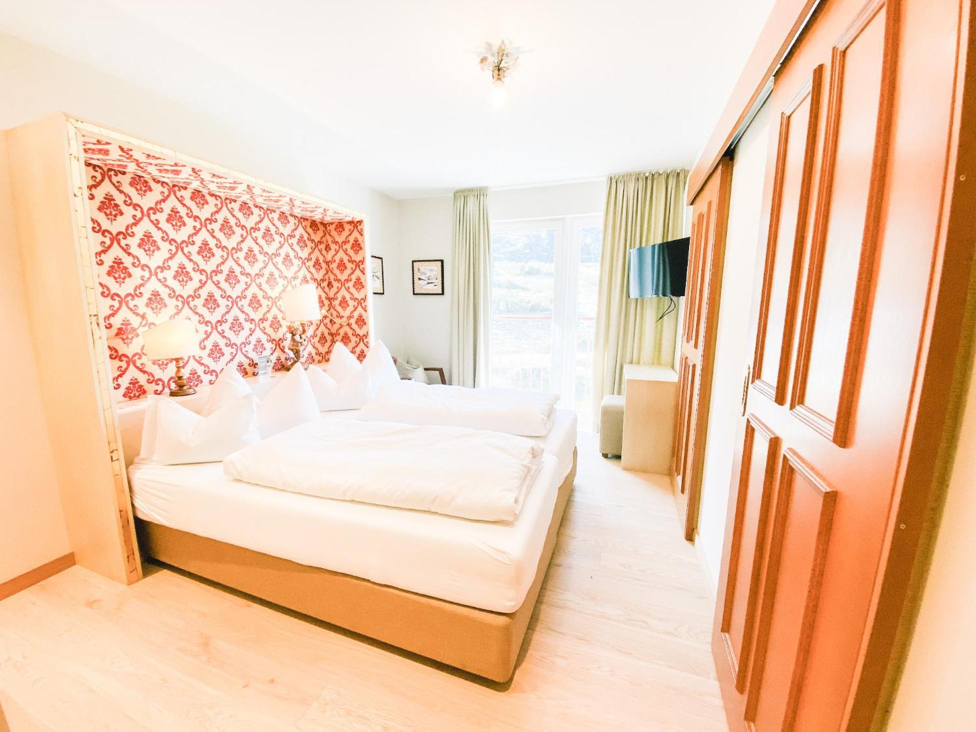 Hotel Steiner Superior โอเบอร์เทาเอิร์น ภายนอก รูปภาพ