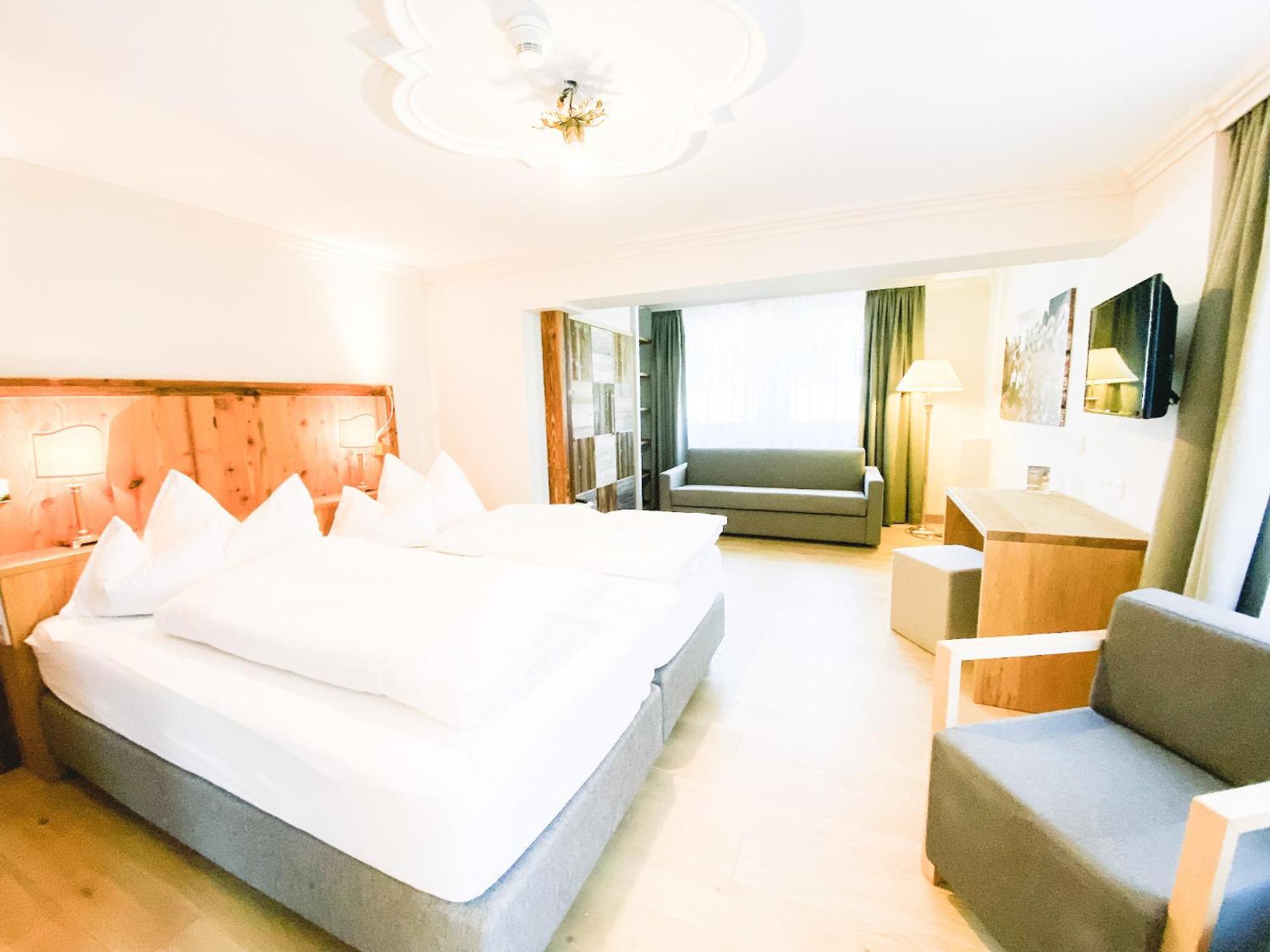 Hotel Steiner Superior โอเบอร์เทาเอิร์น ภายนอก รูปภาพ