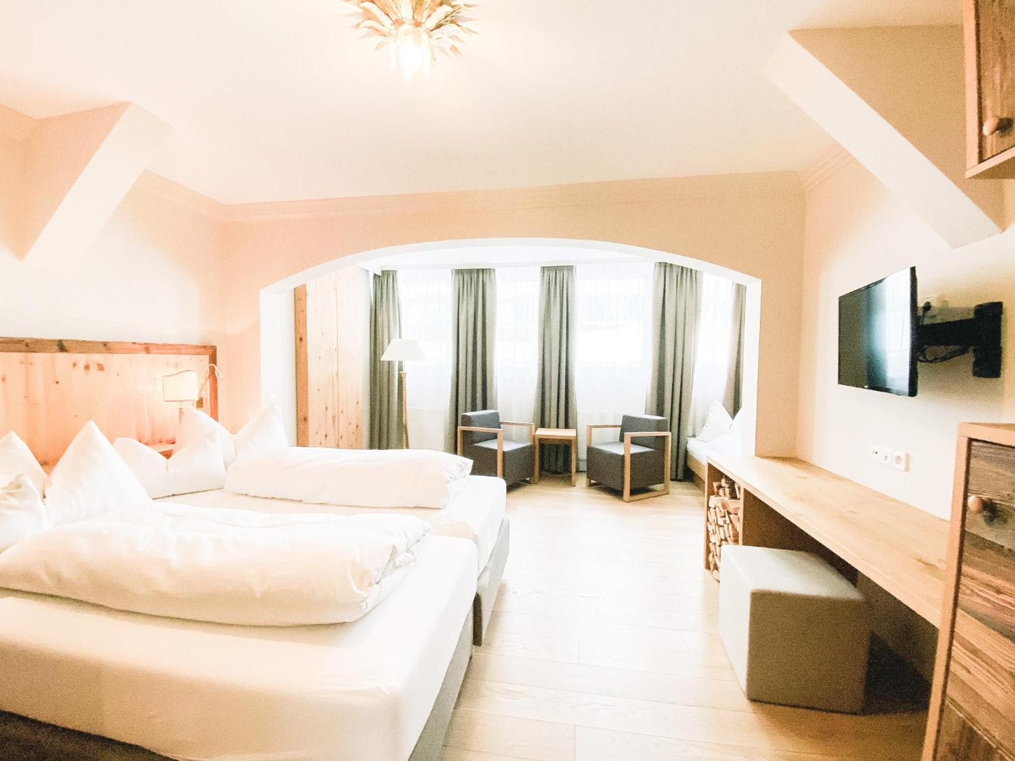 Hotel Steiner Superior โอเบอร์เทาเอิร์น ภายนอก รูปภาพ