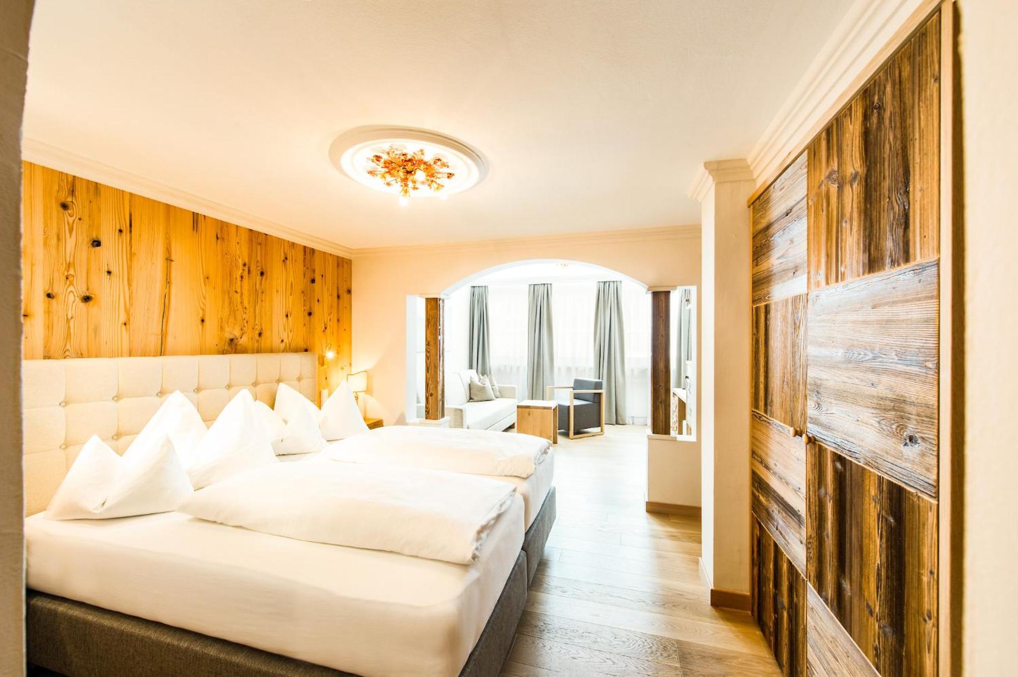 Hotel Steiner Superior โอเบอร์เทาเอิร์น ภายนอก รูปภาพ